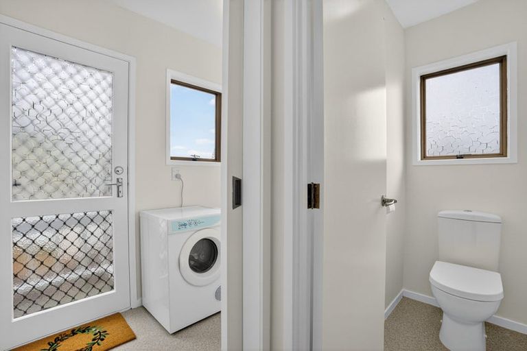 Photo of property in 1/1a Gordon Avenue, Forrest Hill, Auckland, 0620