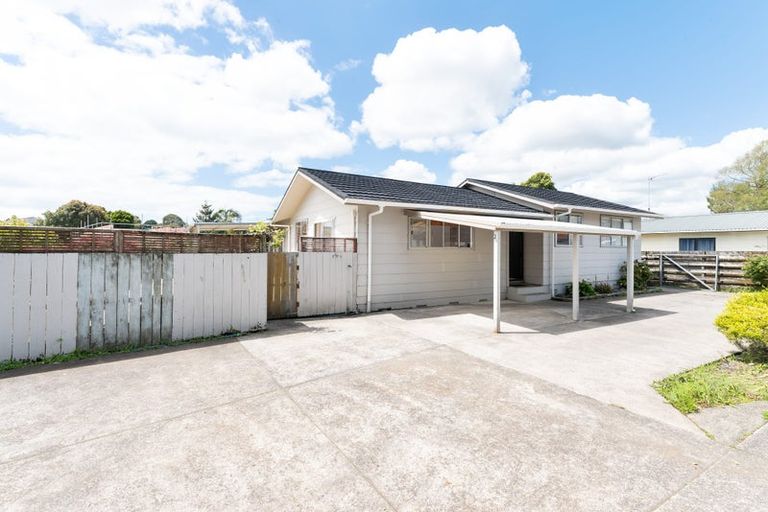 Photo of property in 1/24 Casuarina Road, Half Moon Bay, Auckland, 2012