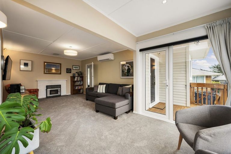 Photo of property in 39 Mark Avenue, Paparangi, Wellington, 6037