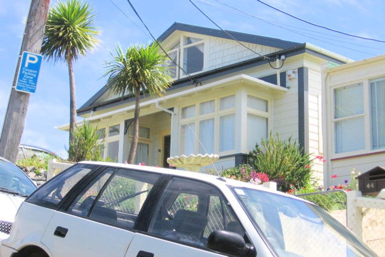 Photo of property in 46 Hargreaves Street, Mount Cook, Wellington, 6021