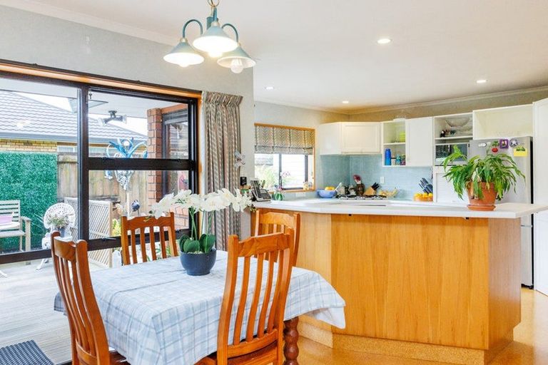 Photo of property in 36 Jefferson Crescent, Milson, Palmerston North, 4414