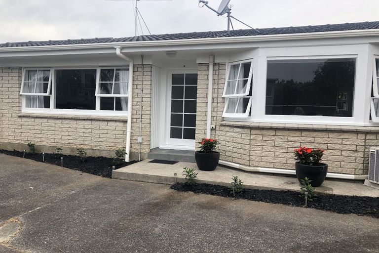 Photo of property in 2/51 The Boulevard, Sunnyhills, Auckland, 2010