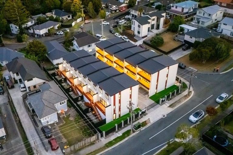 Photo of property in 41c Kelwyn Road, Kelston, Auckland, 0602