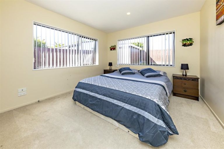 Photo of property in 15 Malmo Place, Manurewa, Auckland, 2102