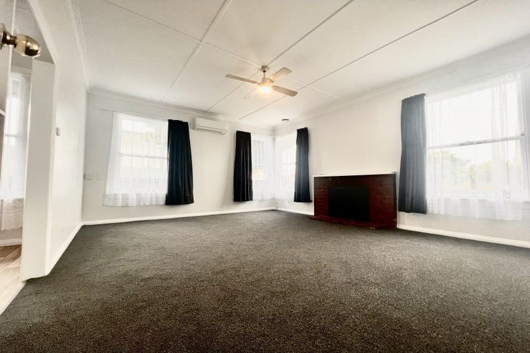 Photo of property in 18 Swinburn Street, Dannevirke, 4930