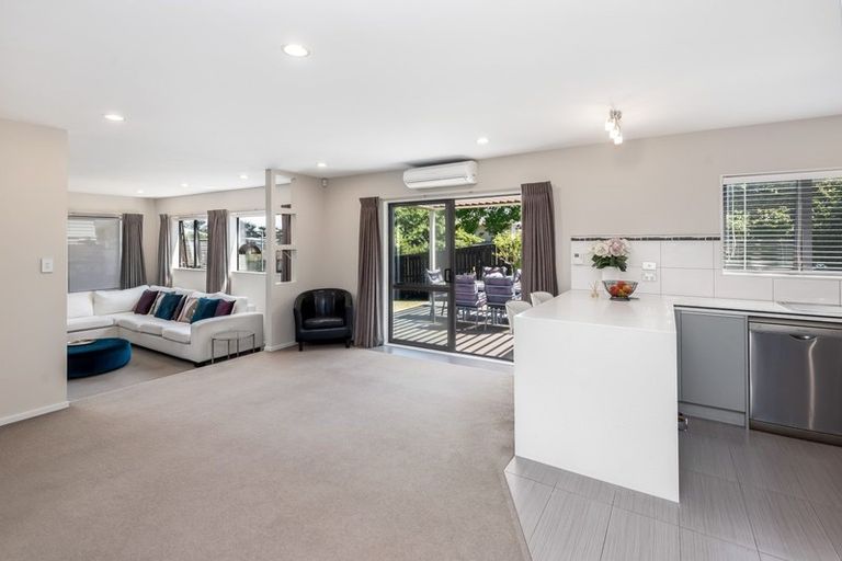 Photo of property in 23c Lexington Drive, Botany Downs, Auckland, 2010