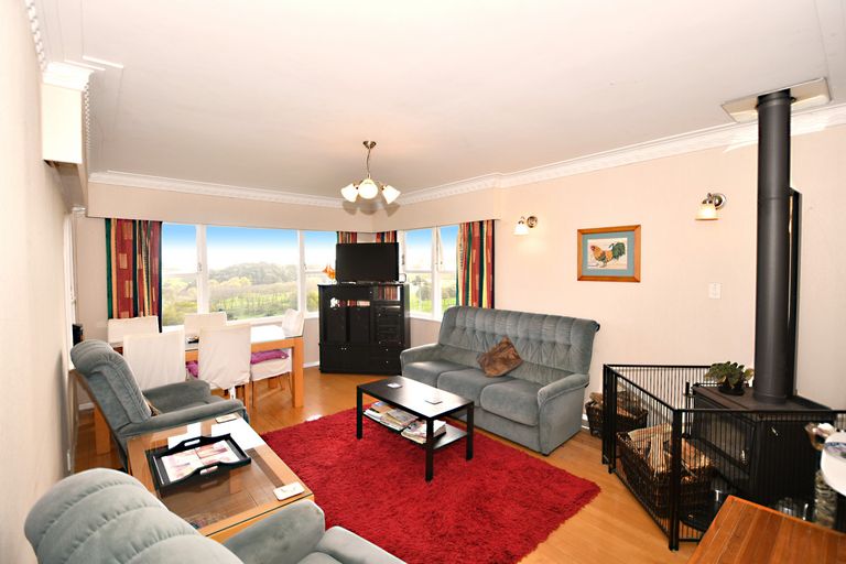 Photo of property in 6b Mountain Road, Kaiwaka, Maungaturoto, 0587