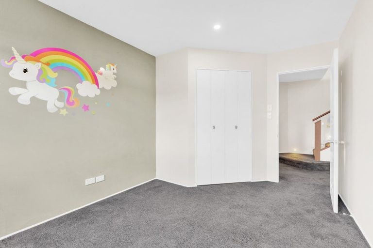 Photo of property in 12 The Topdeck, Whitby, Porirua, 5024