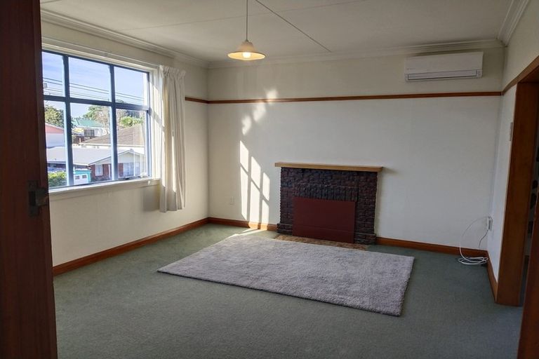 Photo of property in 10 Weymouth Street, New Plymouth, 4310
