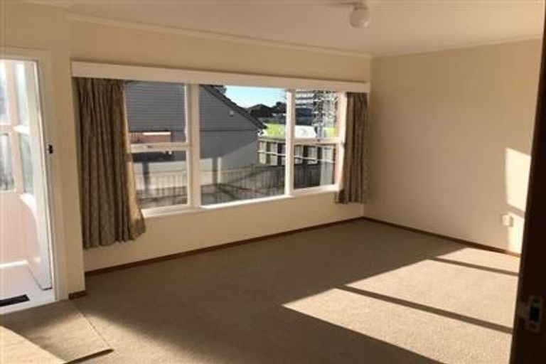 Photo of property in 2/41 Anzac Street, Takapuna, Auckland, 0622