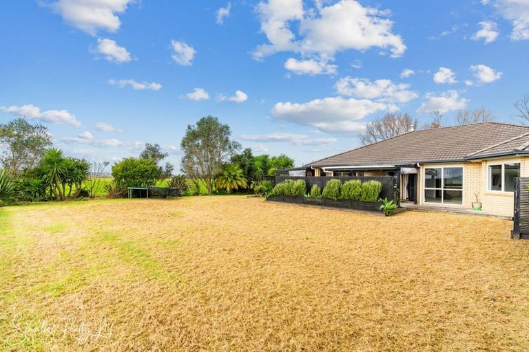 Photo of property in 16 Wallace Road, Ruawai, 0591