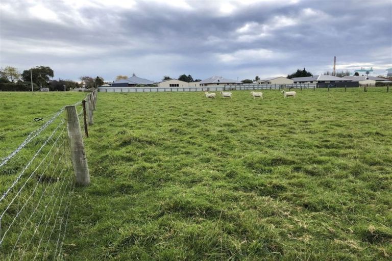 Photo of property in 33 Manse Street, Edendale, 9825