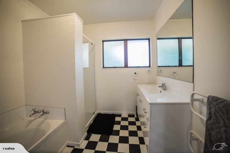 Photo of property in 5 Linda Place, Saint Johns Hill, Whanganui, 4501