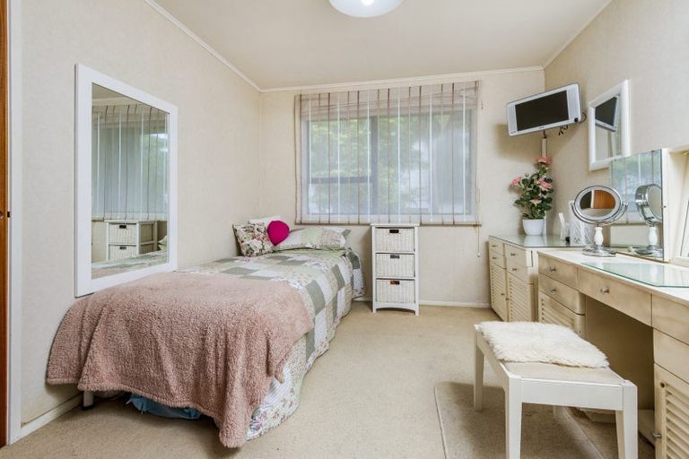 Photo of property in 11 Serrata Place, Browns Bay, Auckland, 0630