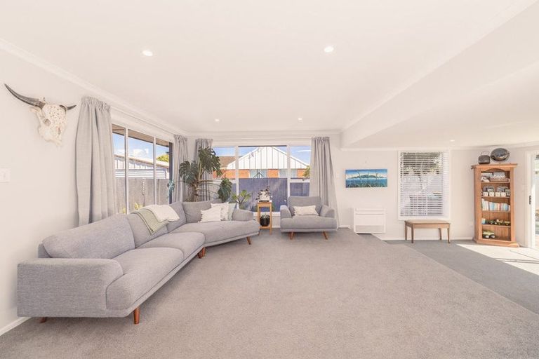 Photo of property in 20 Roberta Drive, Somerfield, Christchurch, 8024