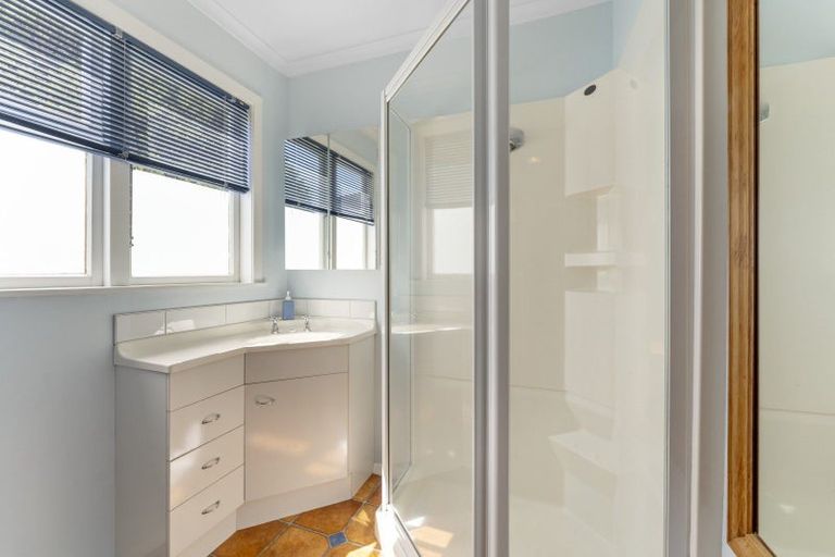 Photo of property in 87 Leinster Avenue, Raumati South, Paraparaumu, 5032