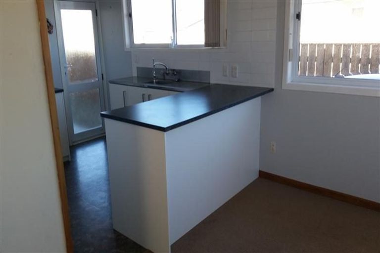 Photo of property in 15 Manu Crescent, Upper Vogeltown, New Plymouth, 4310