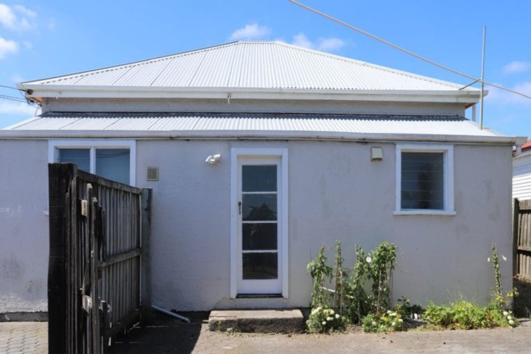 Photo of property in 18 Havelock Street, Phillipstown, Christchurch, 8011