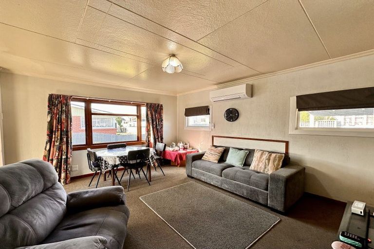 Photo of property in 34 Eglinton Street, Winton, 9720