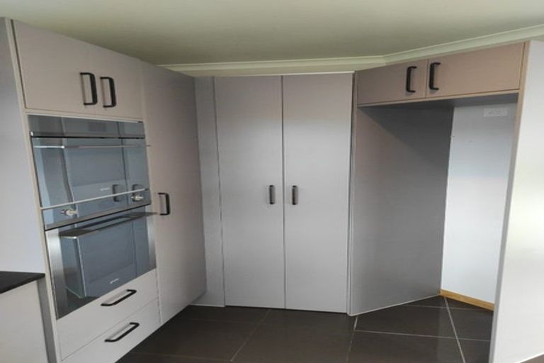 Photo of property in 22 Ranchod Terrace, Pukekohe, 2120