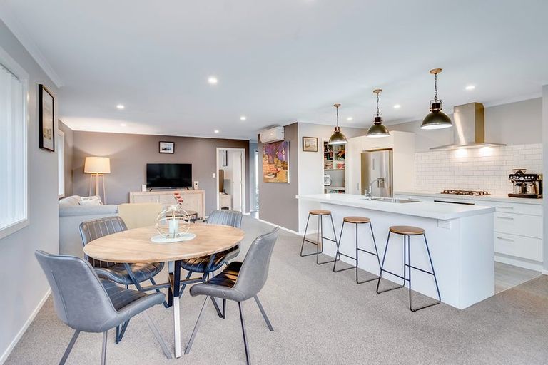 Photo of property in 13 Kimbolton Street, Rototuna North, Hamilton, 3210