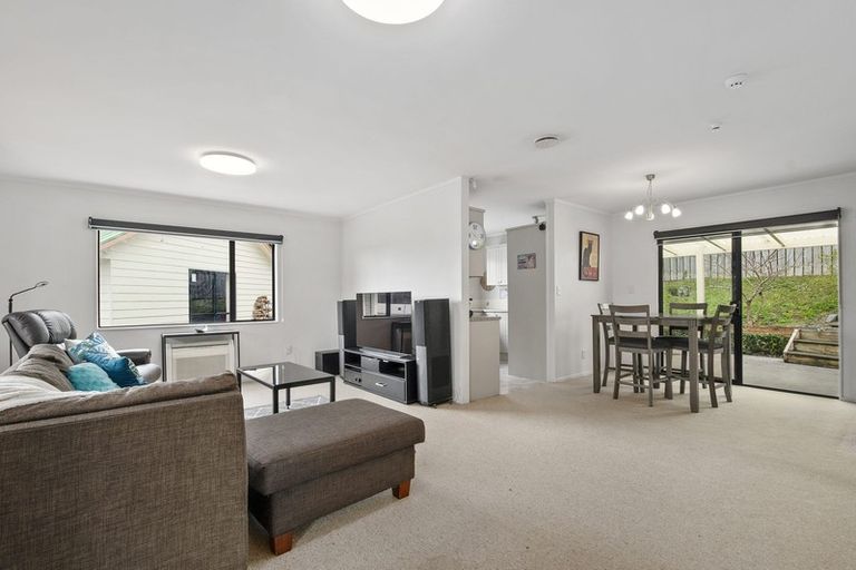 Photo of property in 103 Waitakere Road, Waitakere, Auckland, 0816