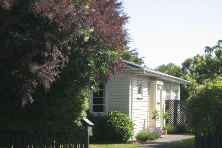 Photo of property in 39 Young Street, Somerfield, Christchurch, 8024