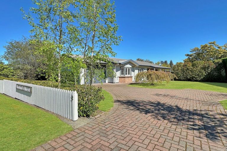 Photo of property in 2 Yasmin Lane, Kinloch, Taupo, 3377