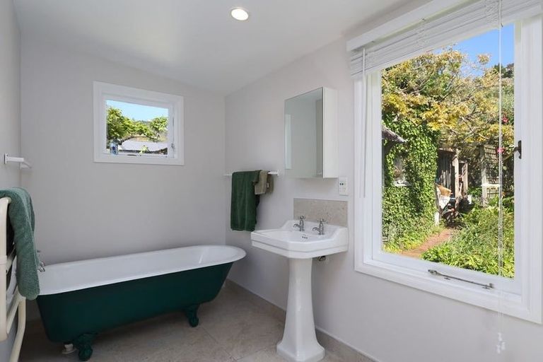 Photo of property in 140 Nile Street, Nelson, 7010