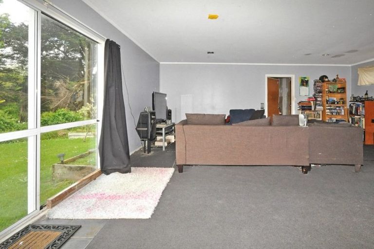 Photo of property in 35 Township Road, Waitakere, Auckland, 0816