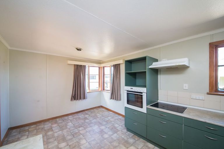 Photo of property in 52 Ferguson Street, Awapuni, Palmerston North, 4412