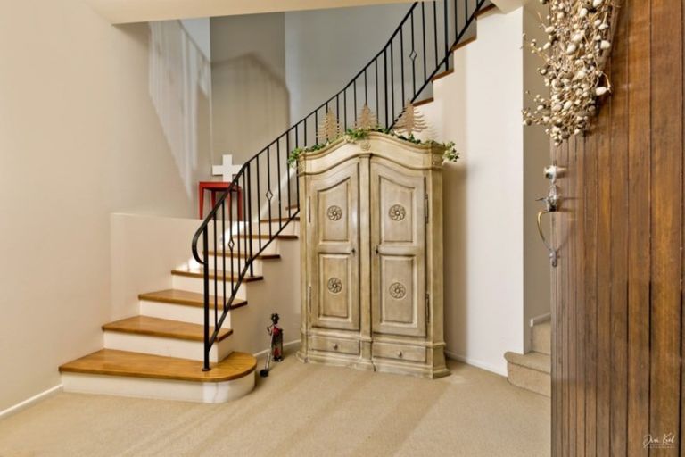 Photo of property in 1 Tui Street, Torbay, Auckland, 0630