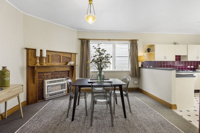 Photo of property in 14 Lerwick Terrace, Melrose, Wellington, 6023