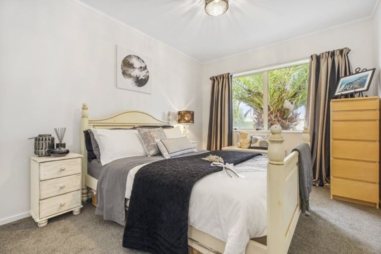 Photo of property in 14 Kentia Avenue, Mount Maunganui, 3116