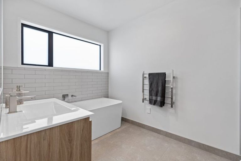 Photo of property in 51 Cotula Way, Papamoa Beach, Papamoa, 3118