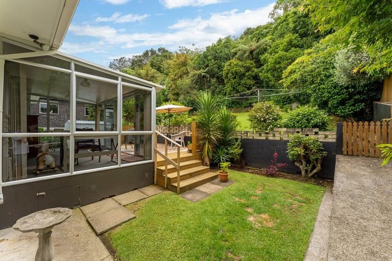 Photo of property in 21 Ambury Place, Merrilands, New Plymouth, 4312