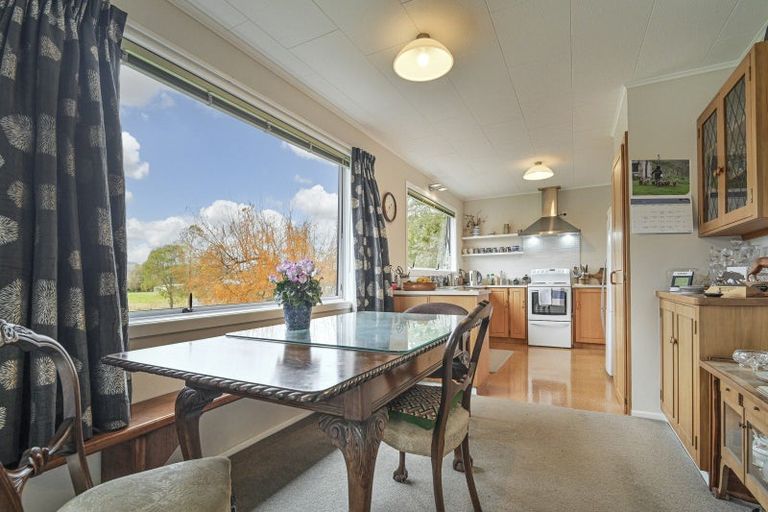 Photo of property in 19 Kenderdine Road, Elsthorpe, Otane, 4277