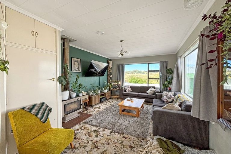 Photo of property in 20 Perth Street, South Hill, Oamaru, 9400