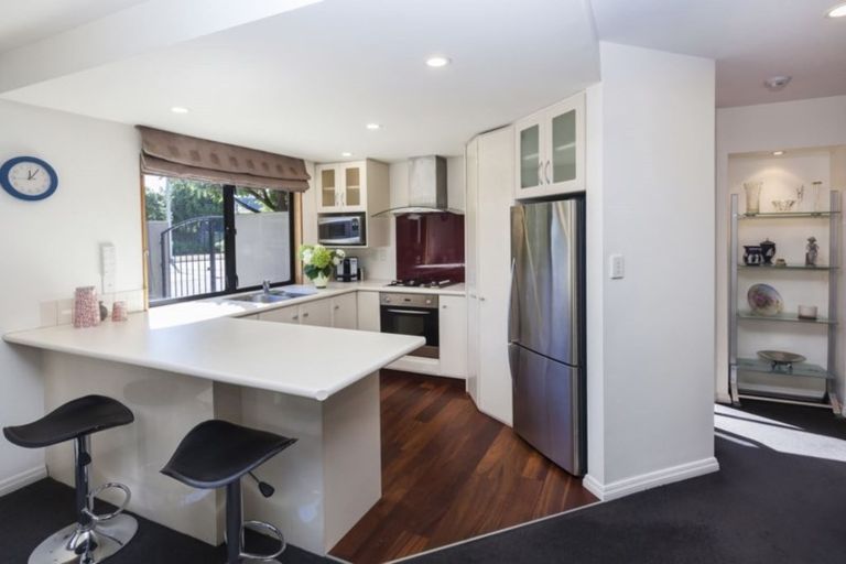 Photo of property in 1/135 Fendalton Road, Fendalton, Christchurch, 8052