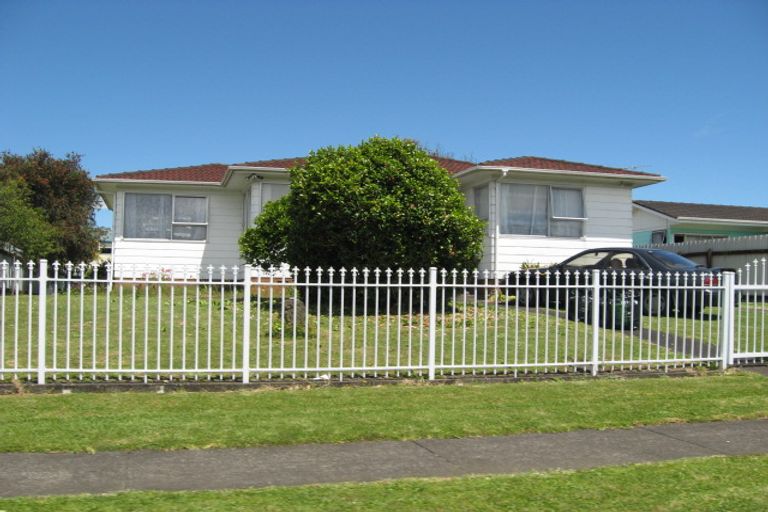 Photo of property in 10 Desford Place, Mangere, Auckland, 2022