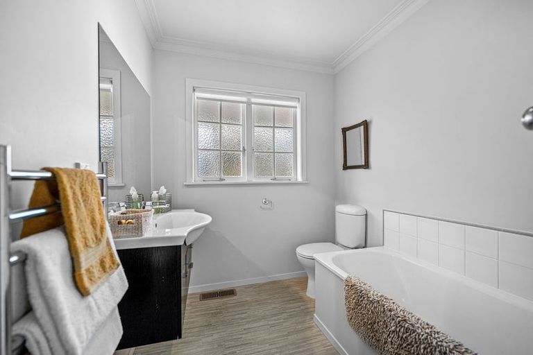 Photo of property in 62 Northboro Road, Belmont, Auckland, 0622