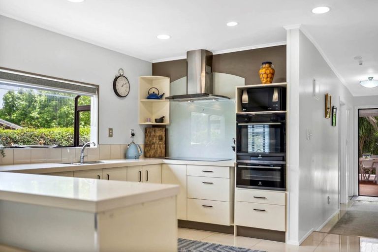 Photo of property in 10 Fourth View Avenue, Beachlands, Auckland, 2018