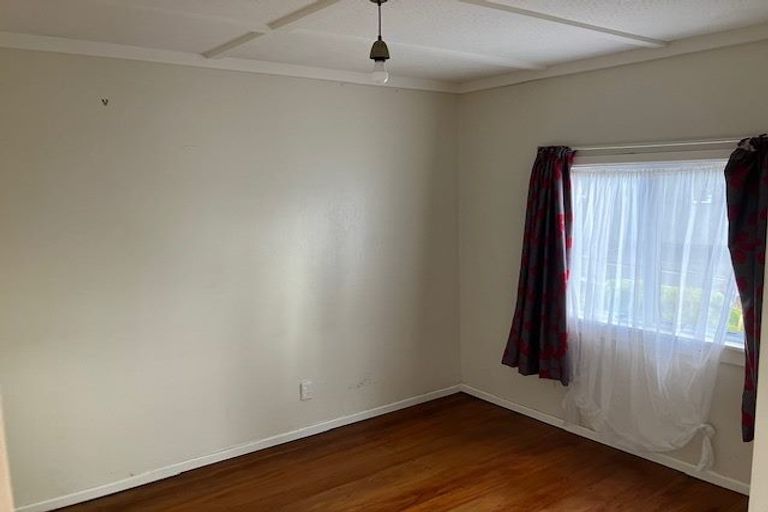 Photo of property in 53 Mill Road, Lower Vogeltown, New Plymouth, 4310