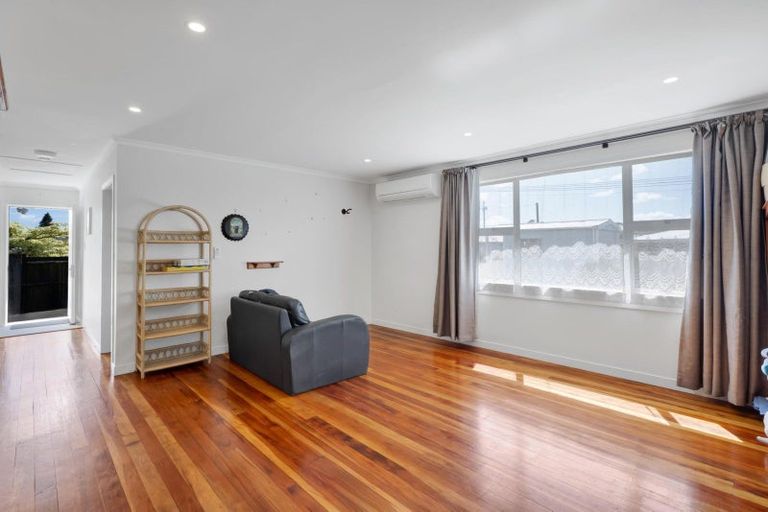 Photo of property in 12 Standish Street, Westown, New Plymouth, 4310