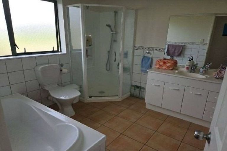 Photo of property in 22 Eastside Drive, Pukekohe, 2120