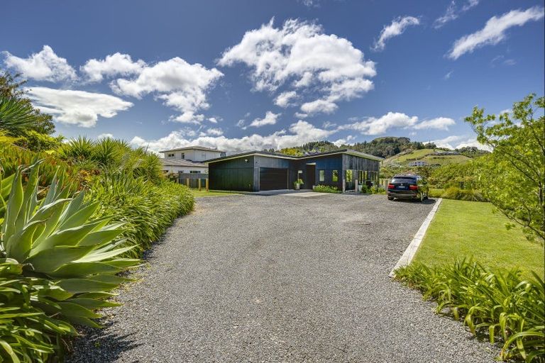 Photo of property in 105 Puketapu Road, Taradale, Napier, 4112