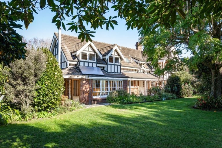 Photo of property in 195 Beach Road, Katikati, 3178