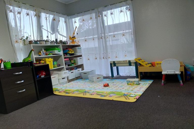 Photo of property in 2 Misty Place, Papatoetoe, Auckland, 2025