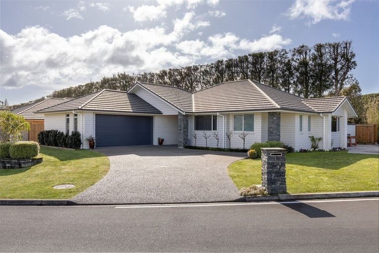 Photo of property in 2 Layla Place, Katikati, 3178