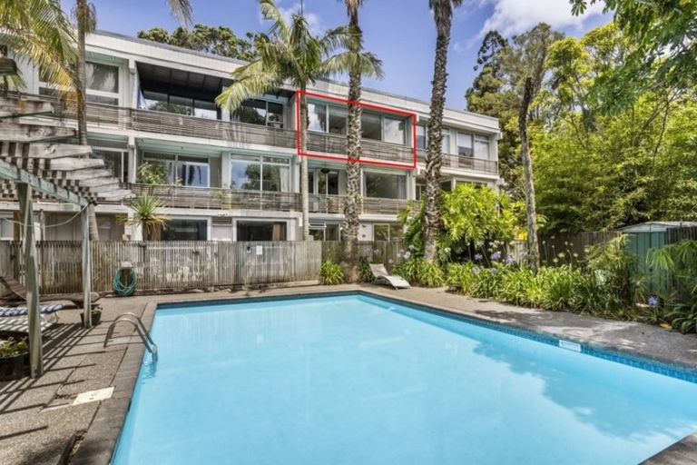 Photo of property in 3/73 Princes Street, Northcote Point, Auckland, 0627